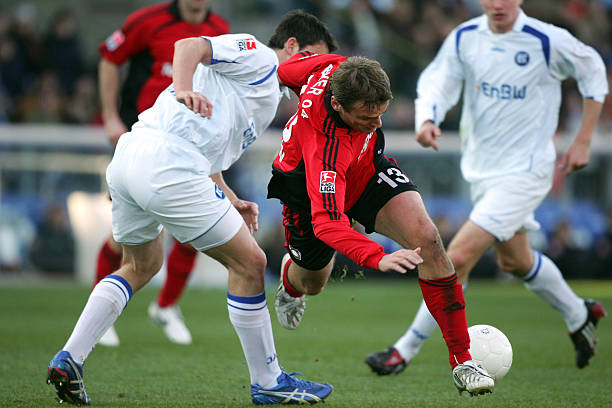 仍停留在形 仍停留在形